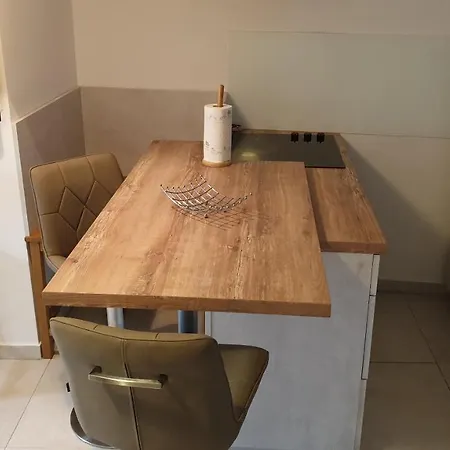Artist's House Apartment